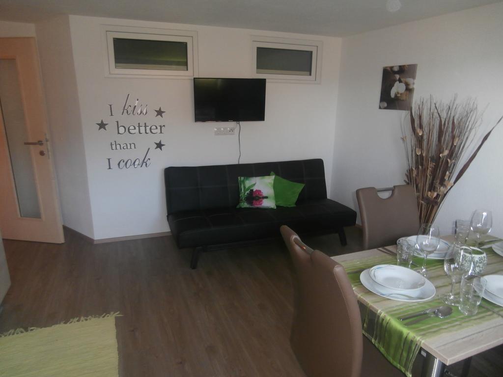 Landhaus Claudia Apartment Zell am Ziller Room photo